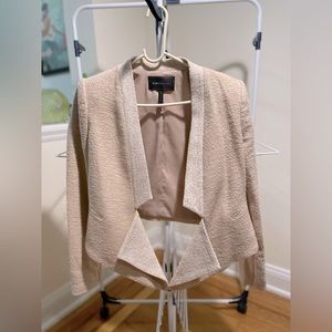 BCBG Maxazria peak lapel cropped jacket in dusty pink.